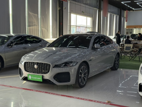 捷豹XFL 2023款 XFL 2.0T P250 两驱精英运动版