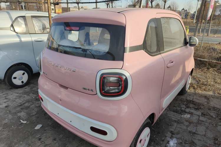 奔腾小马 2026款 222km 萌趣马 Plus车身外观7