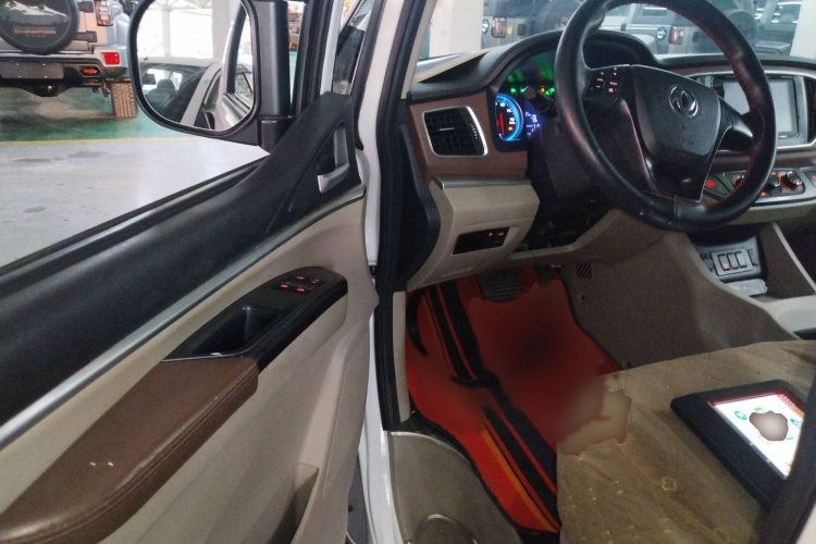 东风风行 菱智M5EV 2020款 长航版 豪华型 7座中控内饰7003