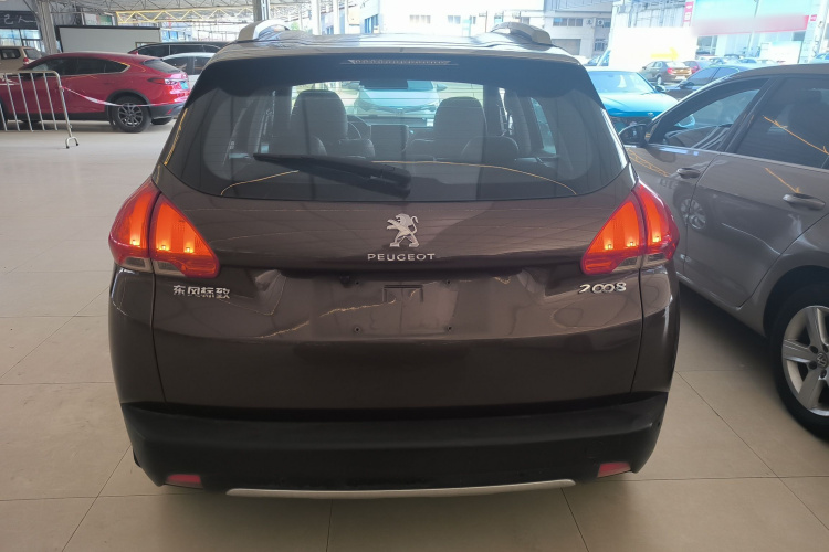 标致2008 2014款 1.6L 自动时尚版车身外观6