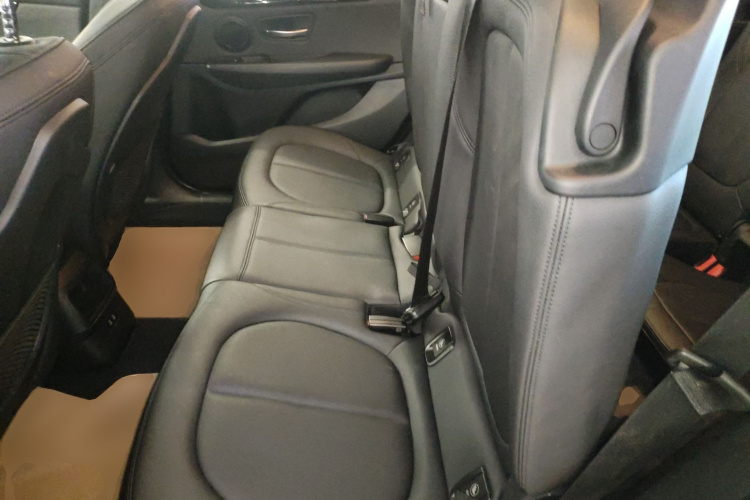 宝马2系多功能旅行车 2018款 220i 尊享型运动套装中控内饰21