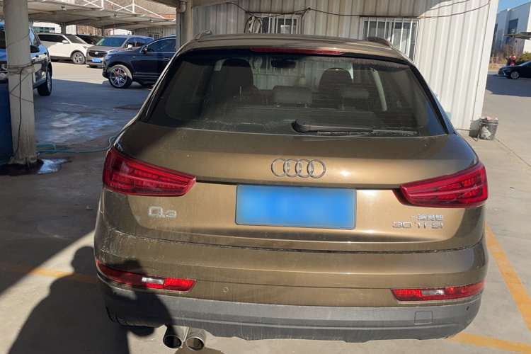 奥迪Q3 2018款 30周年年型 30 TFSI 标准型车身外观6004