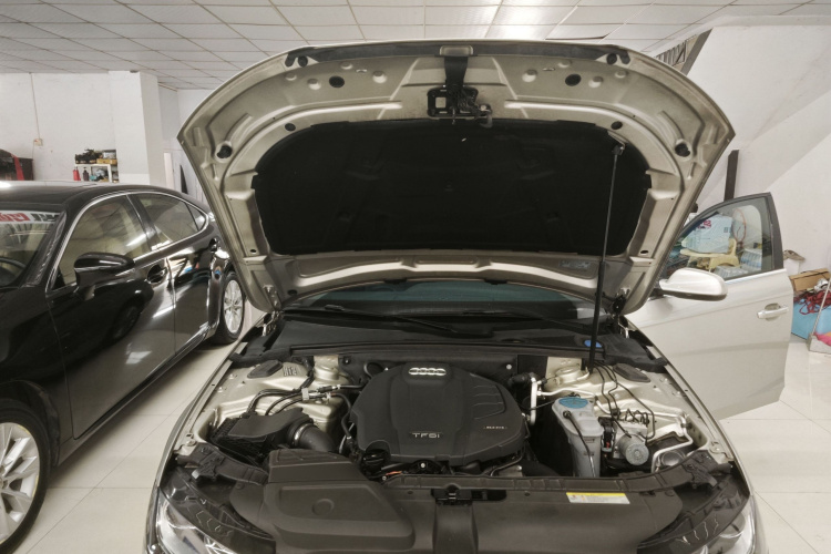 奥迪A4L 2016款 35 TFSI 典藏版 自动标准型局部细节24
