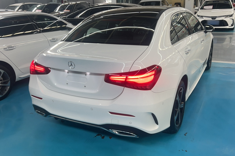 奔驰A级 2023款 A 200 L 时尚型车身外观6004