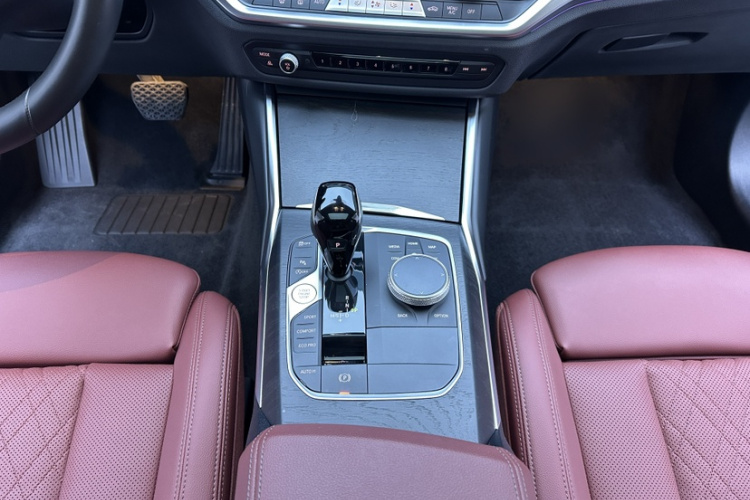 宝马3系 2022款 改款 325i M运动套装局部细节18