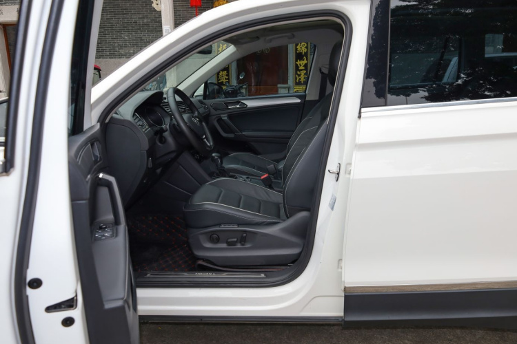 大众 途观L 2018款 380TSI 自动四驱旗舰版局部细节19