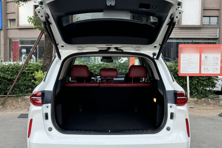 广汽传祺 传祺GS4 PLUS 2021款 270T 自动星辰版局部细节23