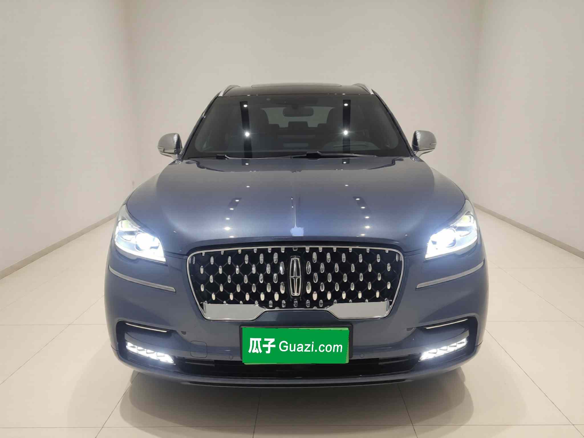 林肯 飞行家 2022款 3.0T V6 四驱总统版(1)