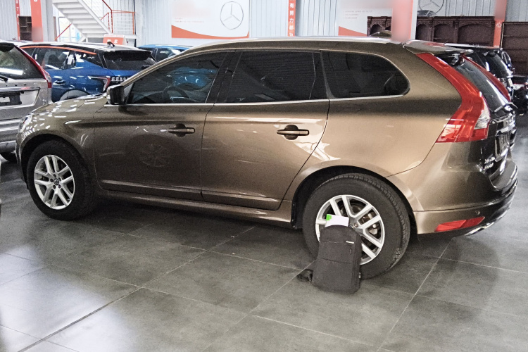 沃尔沃XC60 2017款 T5 智进升级版车身外观6003