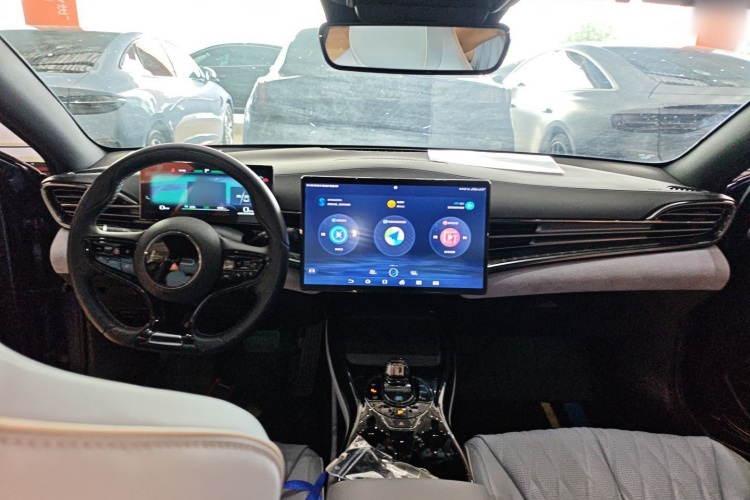 比亚迪 海豹 2022款 550km 标准续航后驱版尊贵型中控内饰12