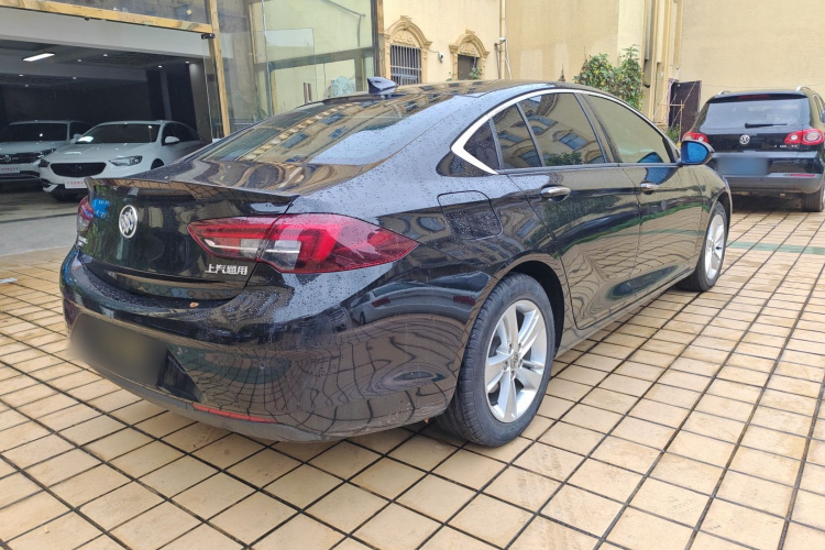 别克 君威 2019款 20T 精英型 国VI车身外观6005