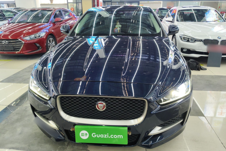 捷豹XE 2018款 2.0T 200PS 两驱R-Sport运动版车身外观6001