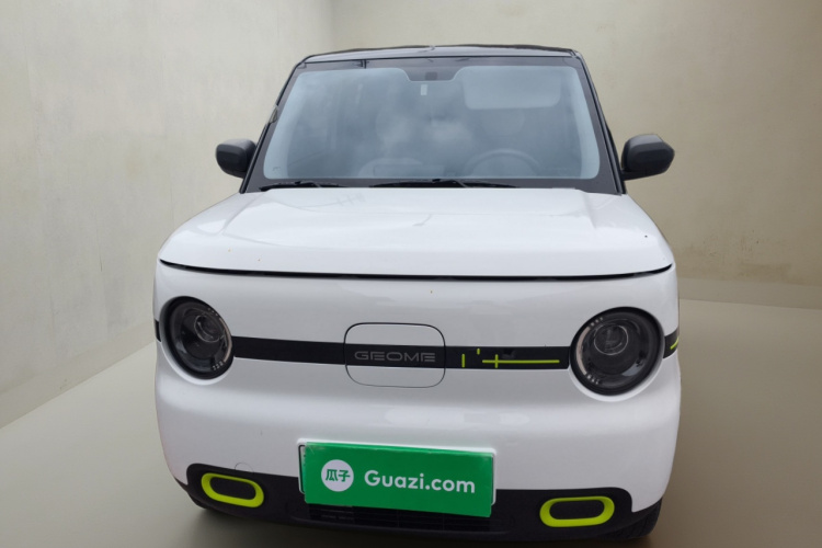 吉利银河 熊猫 2025款 210km 元气熊车身外观2