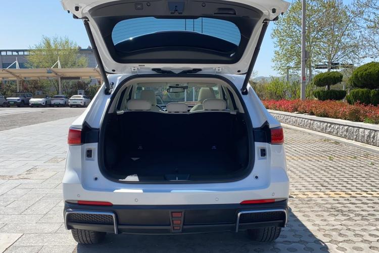 哈弗枭龙MAX 2023款 1.5L Hi4 105 四驱智能旗舰版中控内饰23