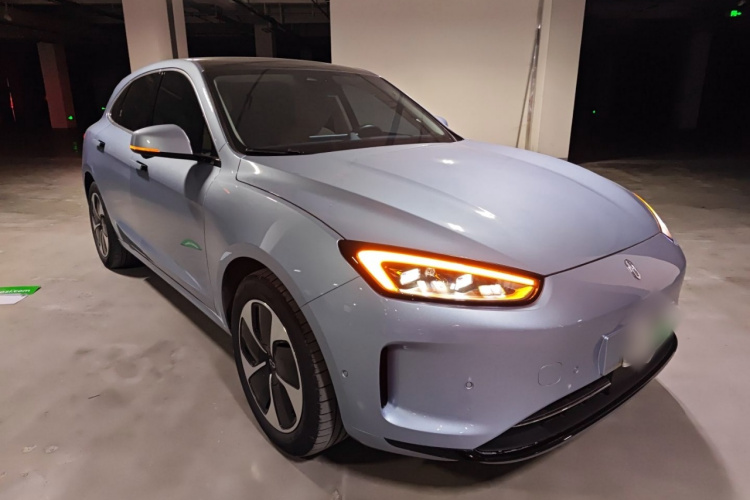 鸿蒙智行 问界M5 2022款 纯电后驱标准版车身外观3