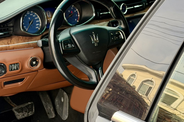 玛莎拉蒂 总裁 2013款 3.0T 标准型中控内饰7013