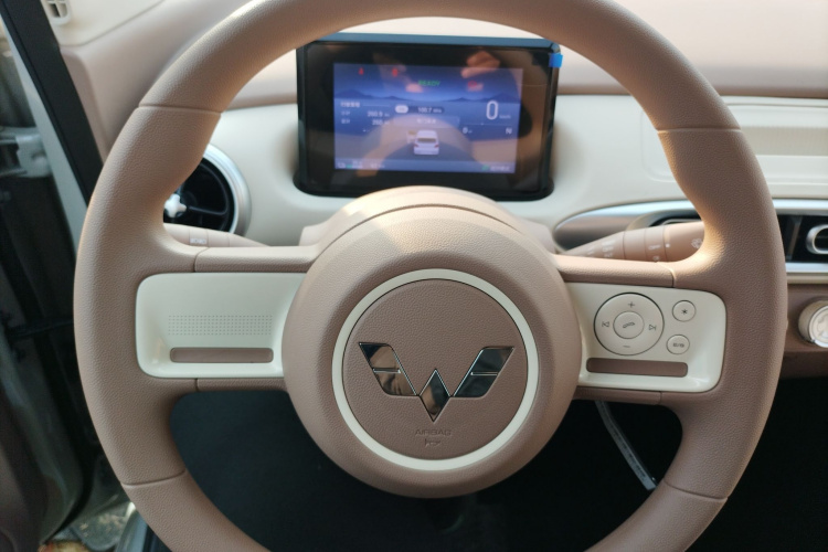 五菱汽车 宏光MINIEV 2025款 四门版 进阶款中控内饰13