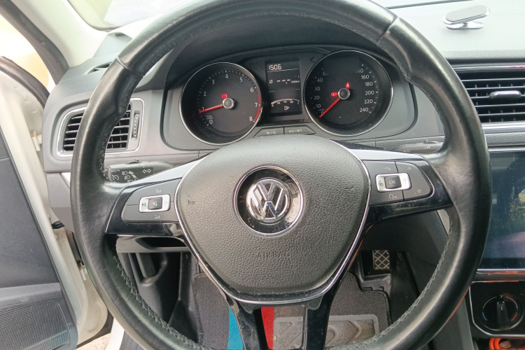 大众 朗逸 2017款 1.6L 手动舒适版中控内饰13