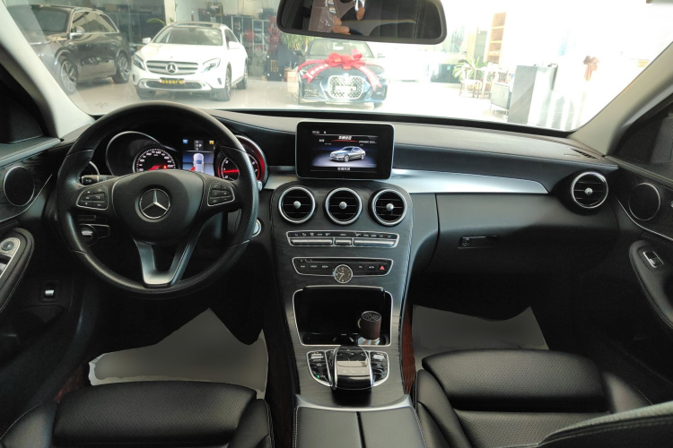 奔驰C级 2018款 C 200 L 运动版中控内饰7002