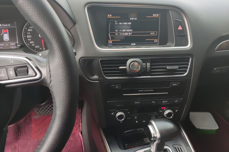 奥迪Q5 2013款 40 TFSI 舒适型局部细节16