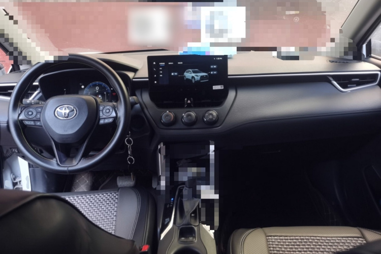 丰田 卡罗拉锐放 2023款 2.0L 先锋版中控内饰12