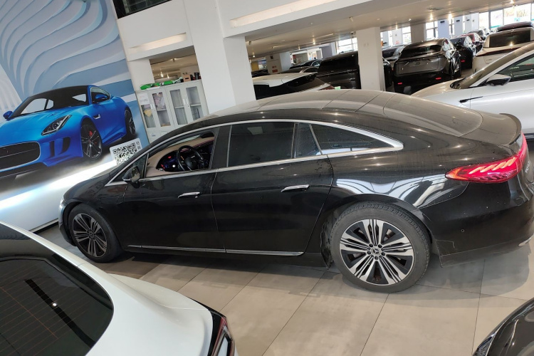 奔驰EQS 2022款 改款 450+ 先锋版车身外观4