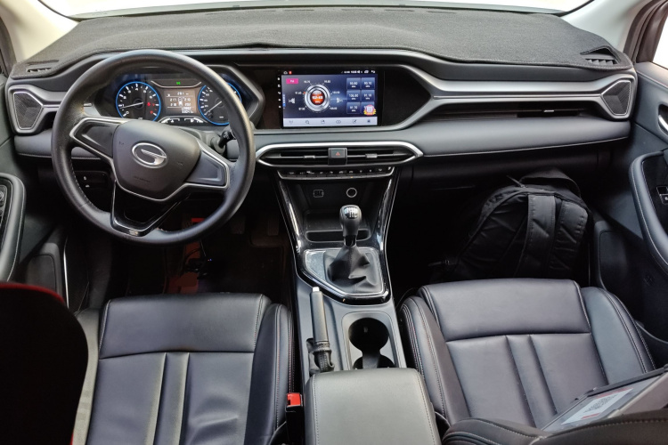 广汽传祺 传祺GS4 2021款 270T 手动舒适版中控内饰12