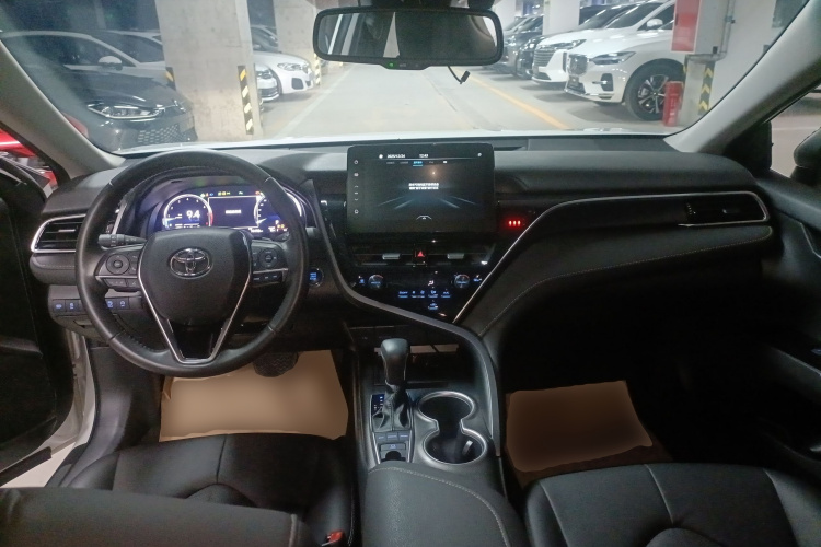 丰田 凯美瑞 2021款 2.5S 锋尚版中控内饰12