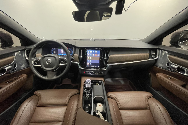 沃尔沃V90 2024款 Cross Country B5 AWD 智尊版中控内饰7001