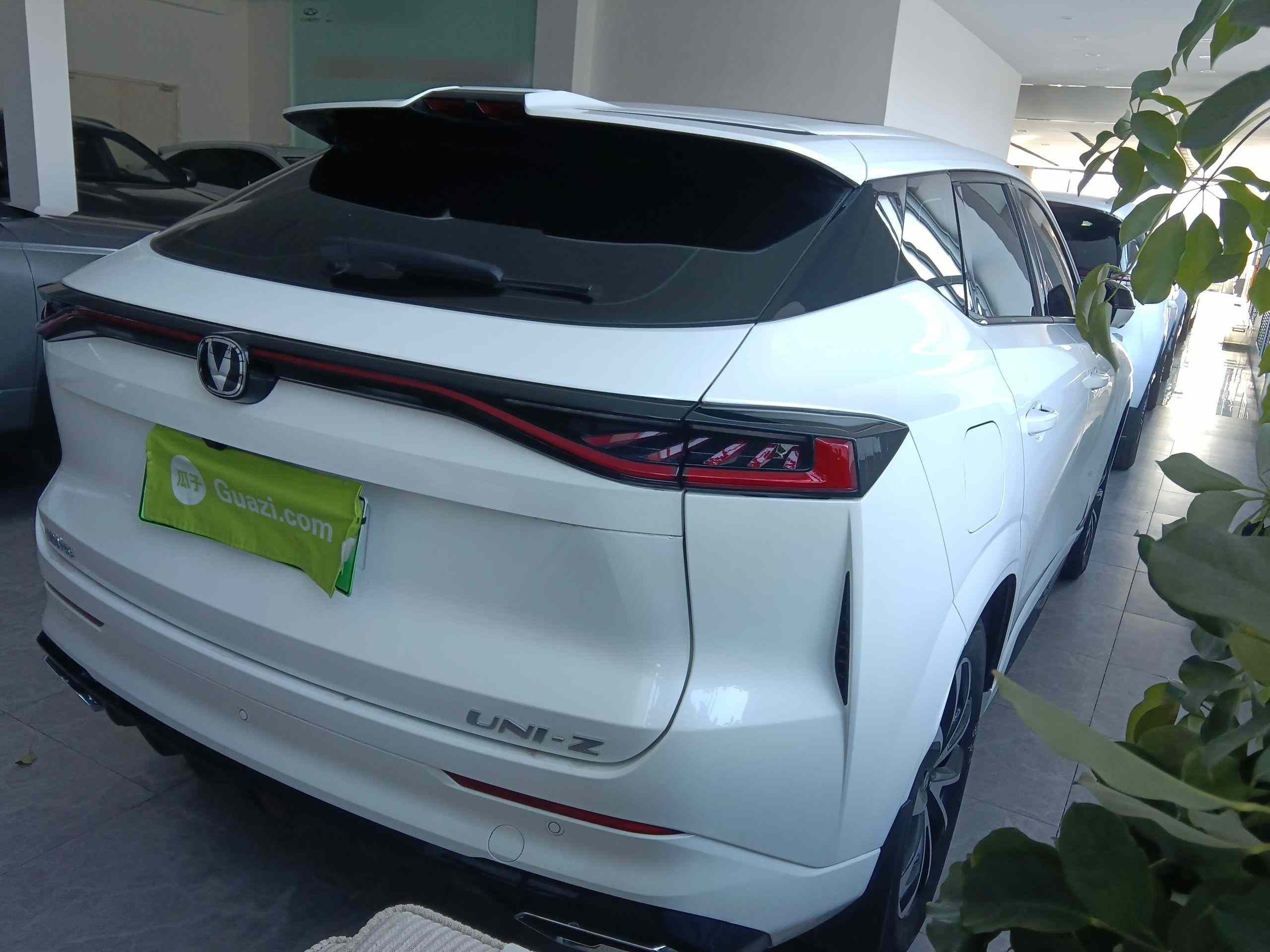 长安UNI-Z新能源 2024款 蓝鲸智电iDD 125km 超越型(5)