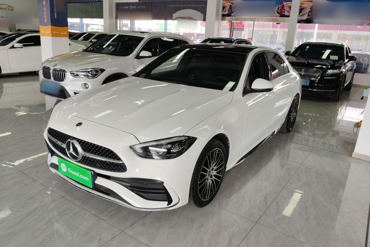 奔驰C级 2023款 改款 C 260 L 运动版车身外观1