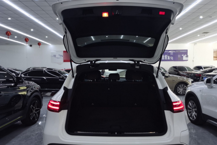 奔驰EQC 2021款 EQC 350 4MATIC机舱底盘23