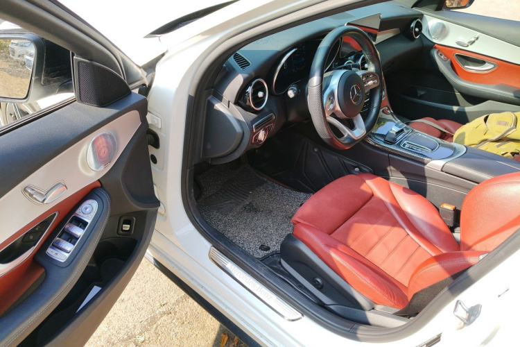 奔驰C级 2021款 C 260 星耀臻藏版中控内饰20