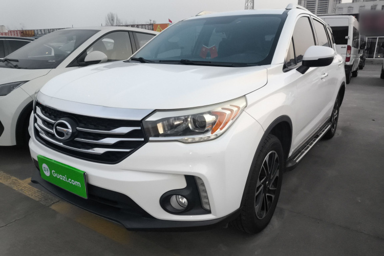 广汽传祺 传祺GS4 2017款 235T 自动两驱精英版车身外观1