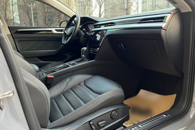 一汽-大众CC 2021款 猎装车 380TSI 猎心版中控内饰7011