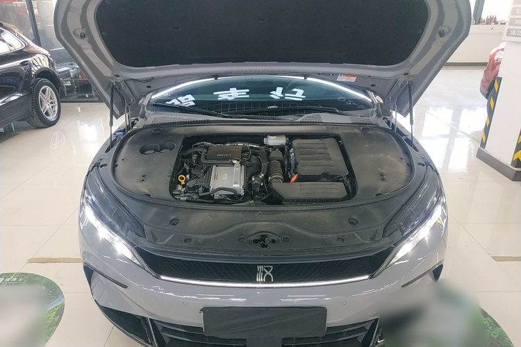 比亚迪 汉 2025款 DM-i 125KM精英型局部细节24