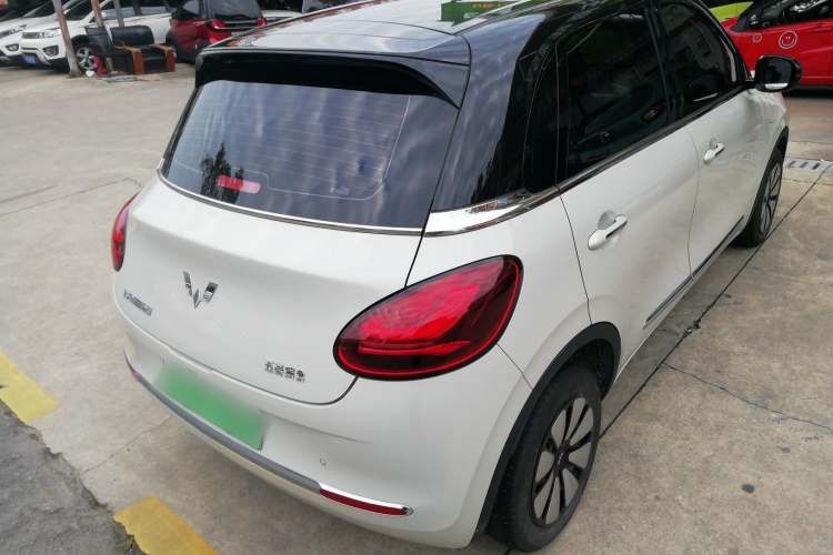 五菱汽车 五菱缤果 2023款 410km 灵犀尊享款车身外观6005