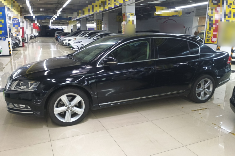 大众 迈腾 2015款 1.8TSI 尊贵型车身外观4