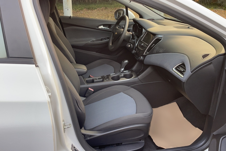 雪佛兰 科鲁兹 2017款 1.5L 自动先锋天窗版局部细节41