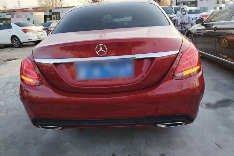 奔驰C级 2016款 C 180 L 运动型车身外观6