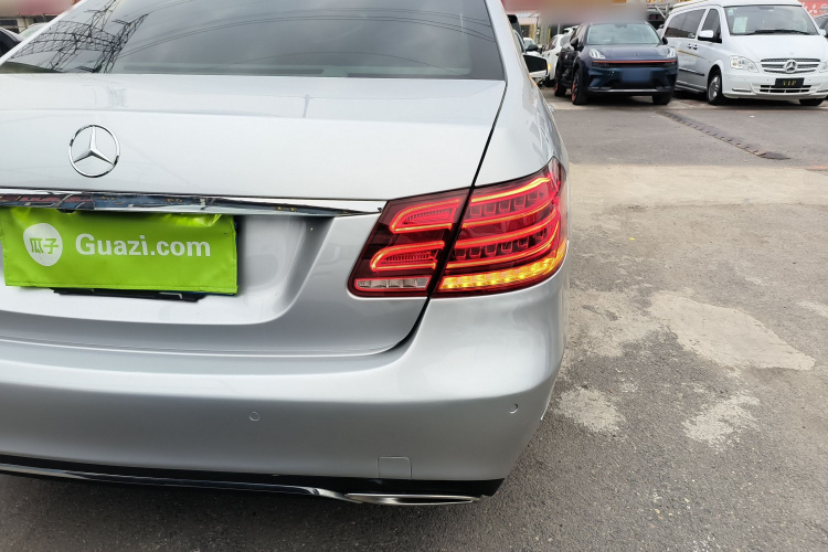 奔驰E级 2014款 E 300 L车身外观9