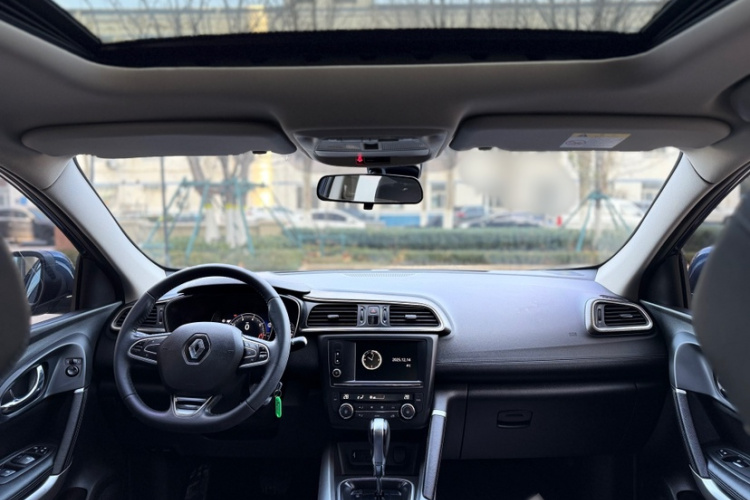 雷诺 科雷嘉 2016款 2.0L 两驱豪华版中控内饰7001