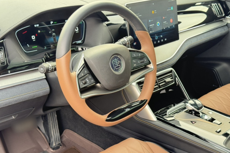 比亚迪 唐新能源 2021款 DM-i 112KM 尊贵型中控内饰7002