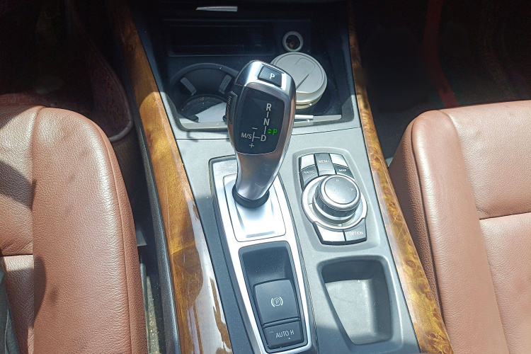 宝马X5(进口) 2011款 xDrive35i 豪华型局部细节18