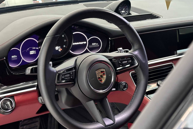 保时捷 2023款 Panamera 2.9T 铂金版中控内饰7002