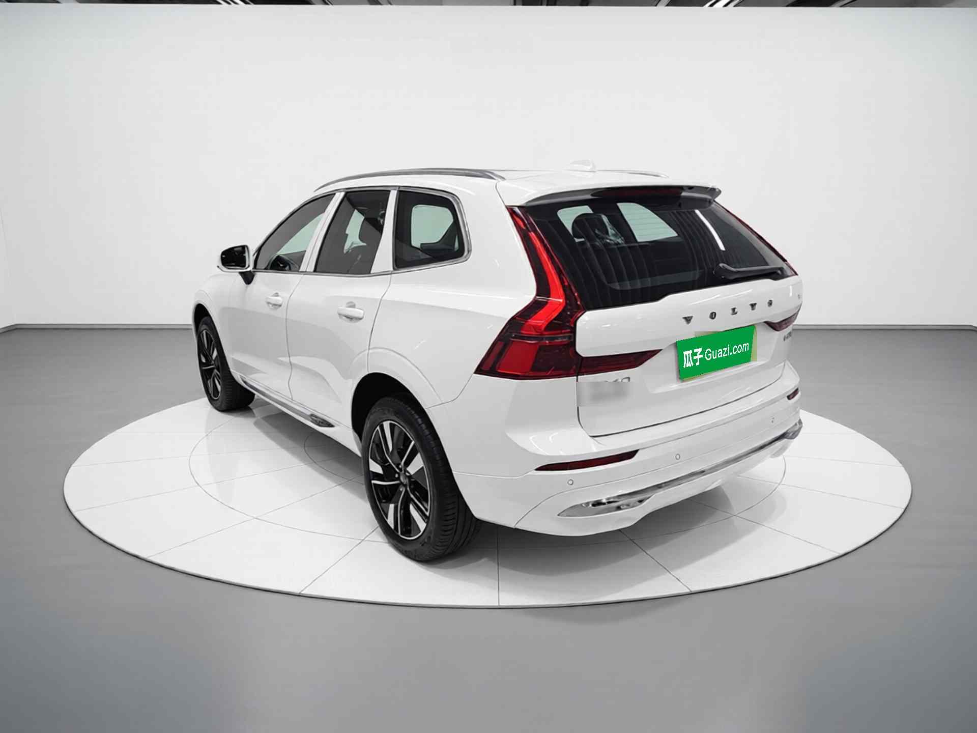 沃尔沃XC60 2026款 B5 四驱智远豪华版(3)