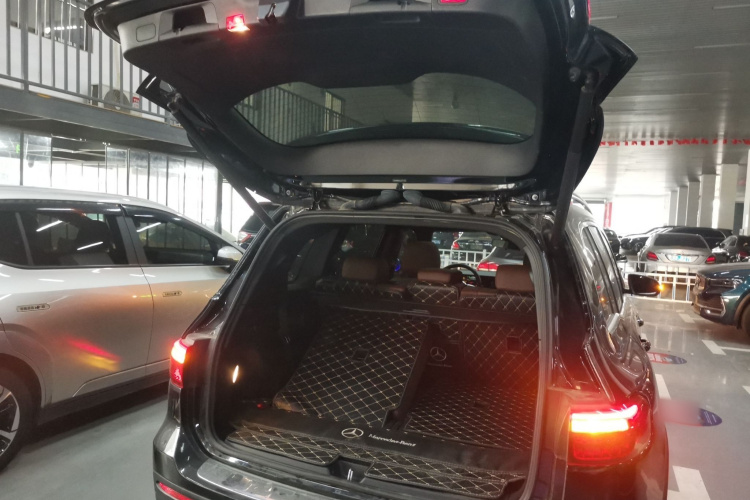 奔驰GLB 2020款 GLB 180 时尚型局部细节23