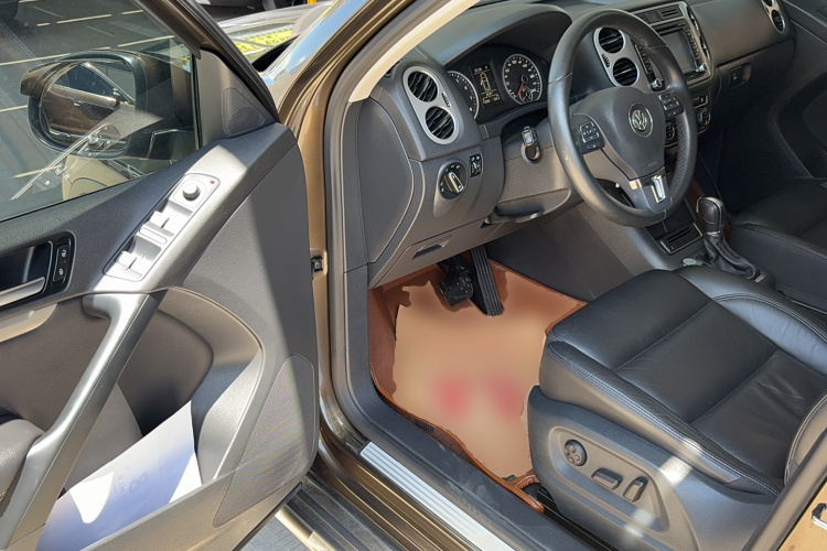 大众 途观 2013款 1.8TSI 自动两驱舒适版中控内饰20