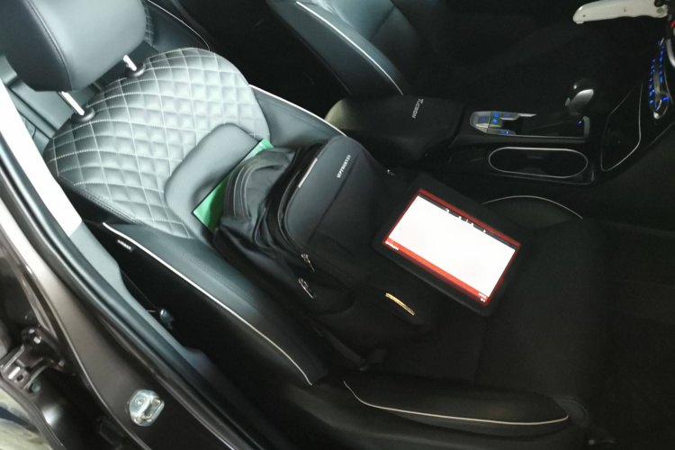 现代 途胜 2019款 280TGDi 双离合两驱智联版 国V中控内饰41