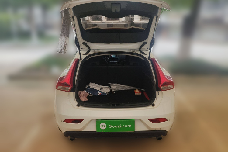 沃尔沃V40 2017款 T3 智逸版局部细节23